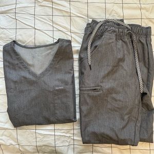 Jaanuu Womens Small Scrub Top and Bottom in Dark Gray